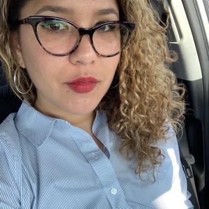 Meet your Posher, Simone